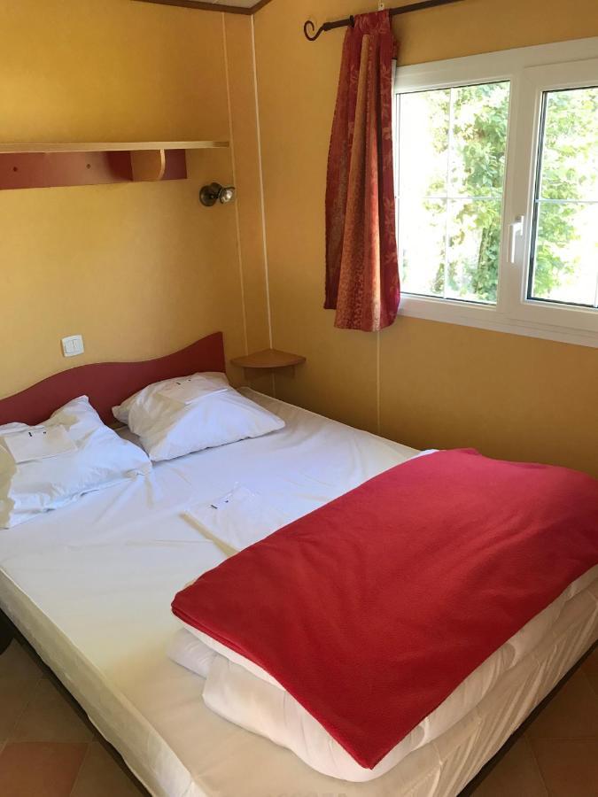 Team Holiday - Camping Le Balcon De Chartreuse Hotel Miribel-les-Echelles Exterior photo