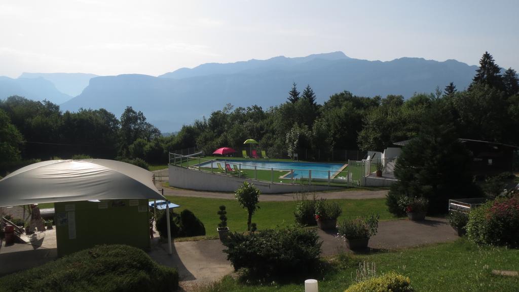 Team Holiday - Camping Le Balcon De Chartreuse Hotel Miribel-les-Echelles Exterior photo